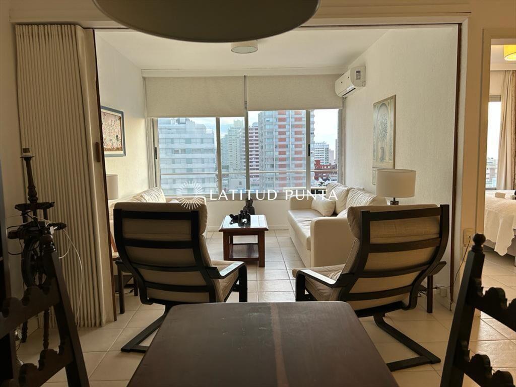 Península, apartamento de 1 dormitorio y medio
