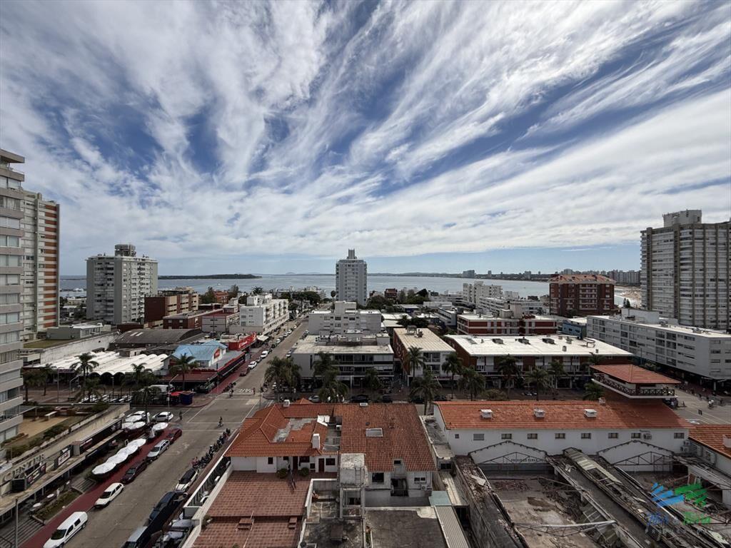 En venta apartamento 2 dormitorios con vista al