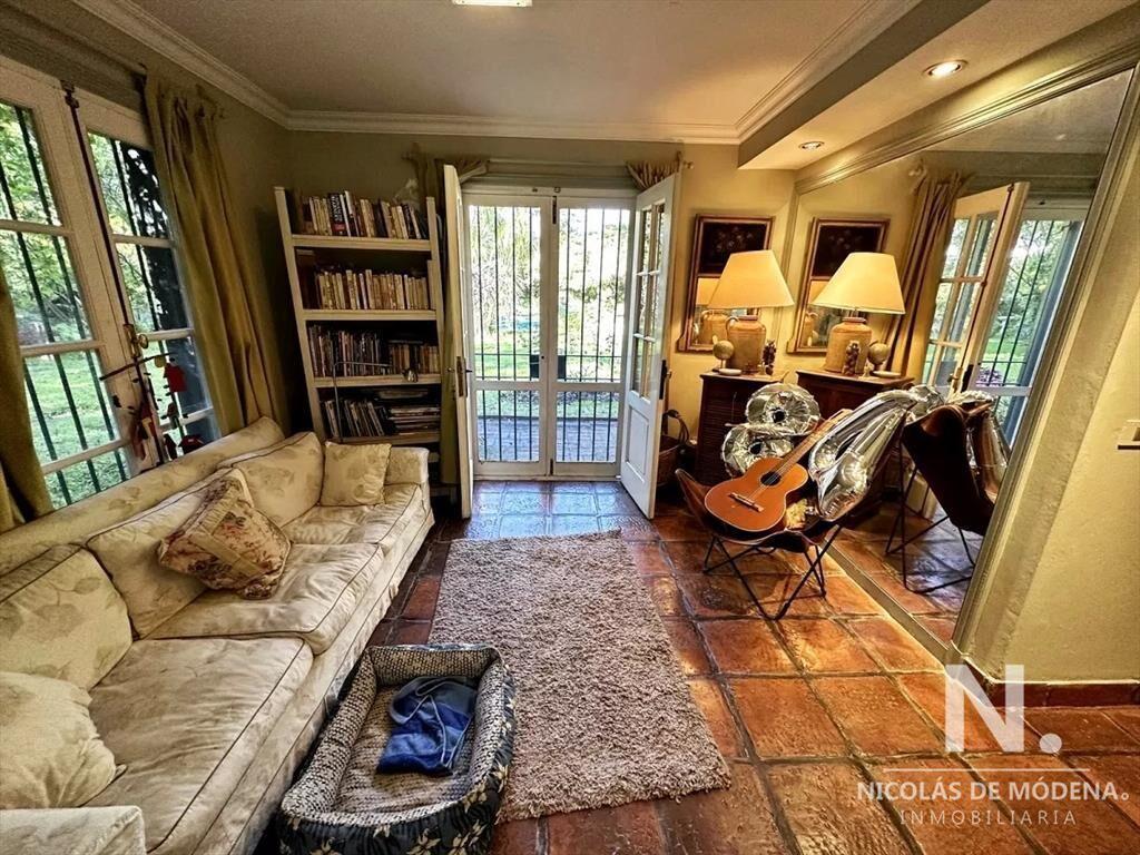 Casa en venta en Playa Mansa, Punta del Este.