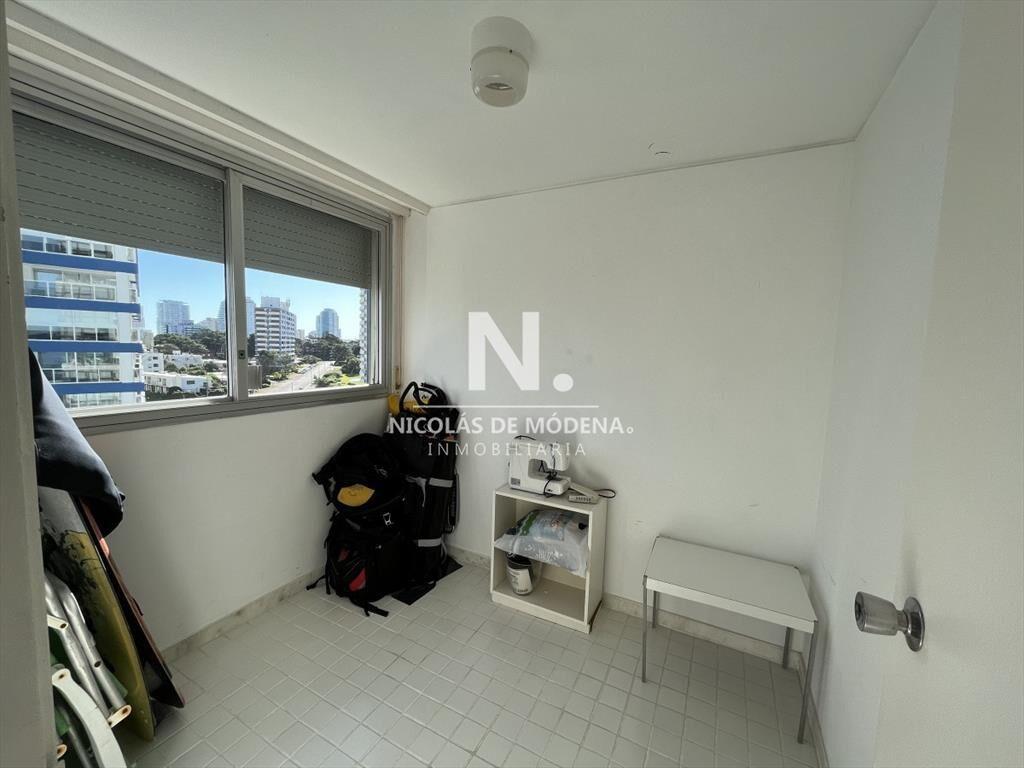 Apartamento en venta de 4 dormitorios en Playa Brava, Punta