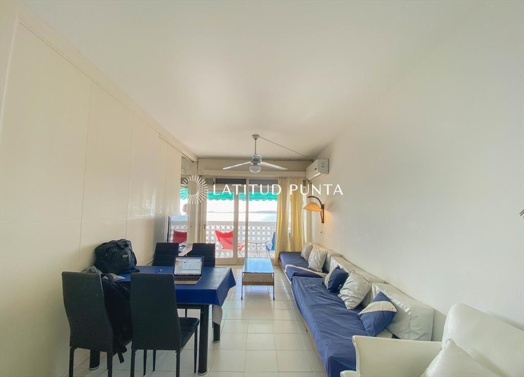 Mansa, apartamento en primera línea, 1