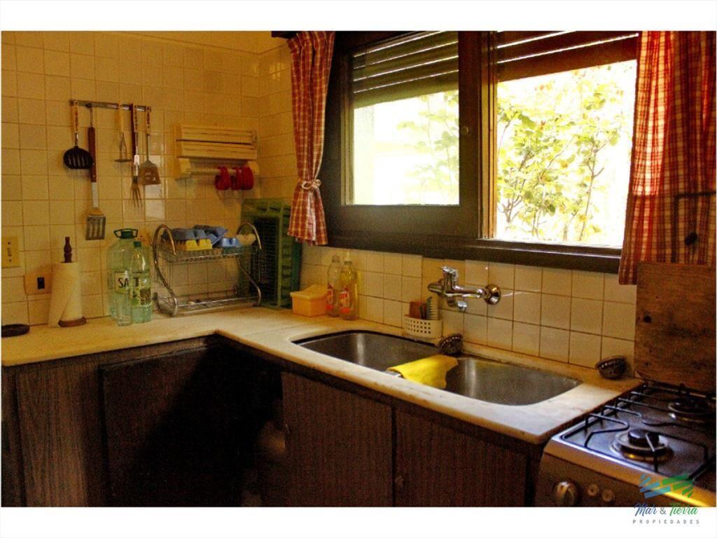 Vendo casa 5 dormitorios con piscina, primeras paradas play