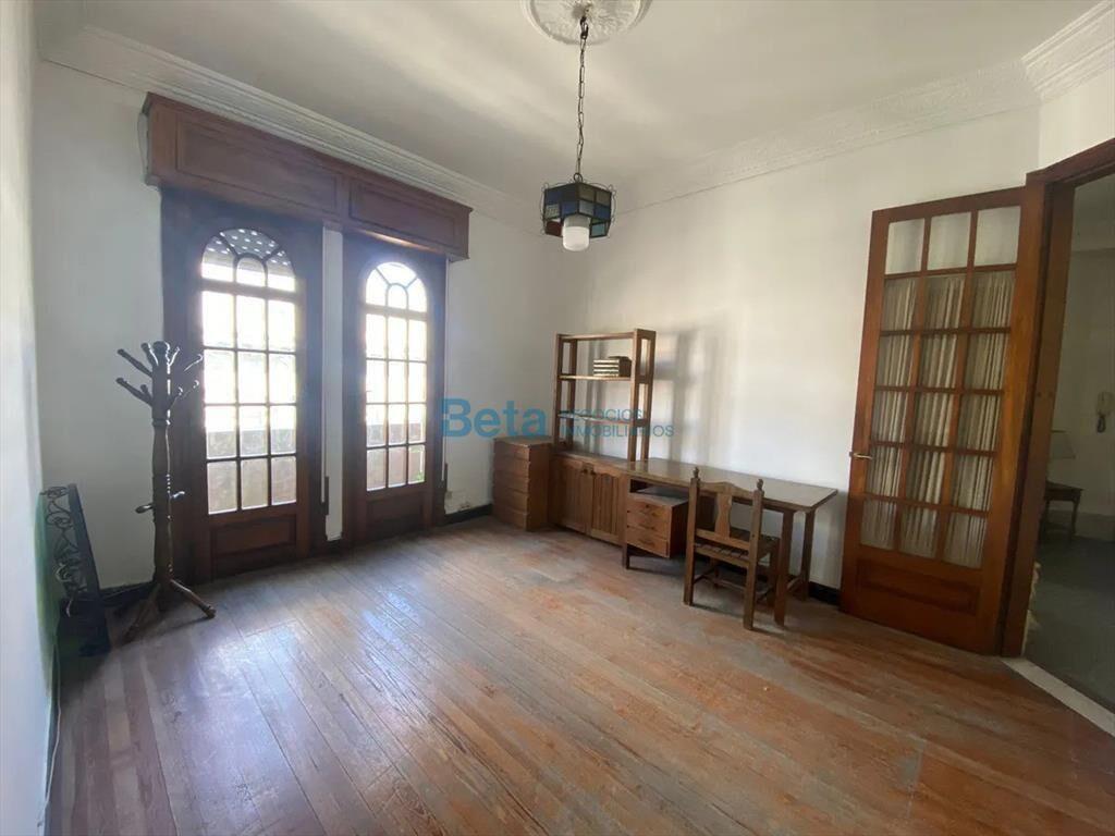 VENTA DE APARTAMENTO 3 DORM Y SERVICIO CIUDAD