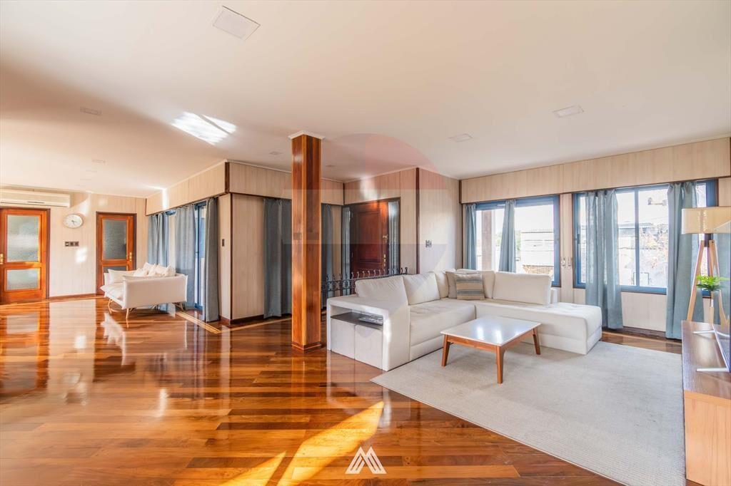 Venta de gran residencia de 4 dormitorios en Pando