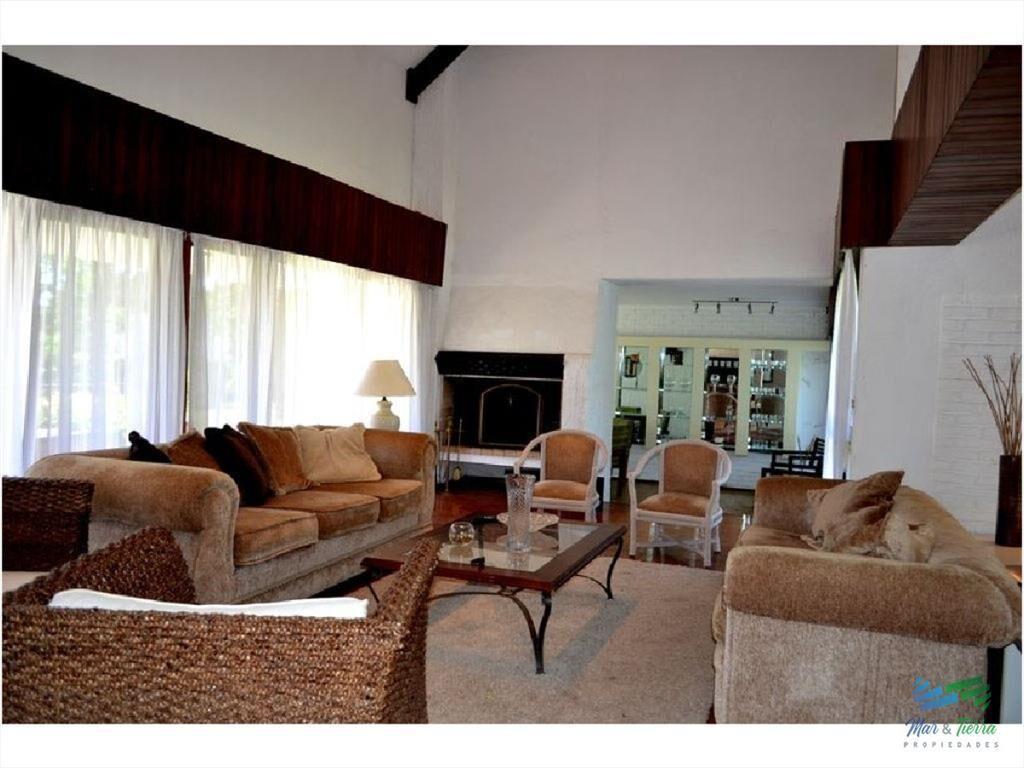 Casa en venta. Zona Cantegril. Punta del este.