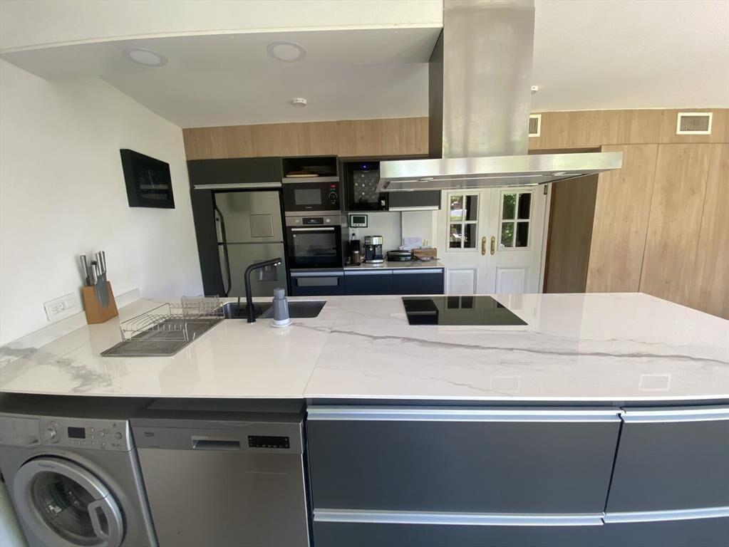 VENTA PROPIEDAD CARRASCO: MAGNIFICA RESIDENCIA