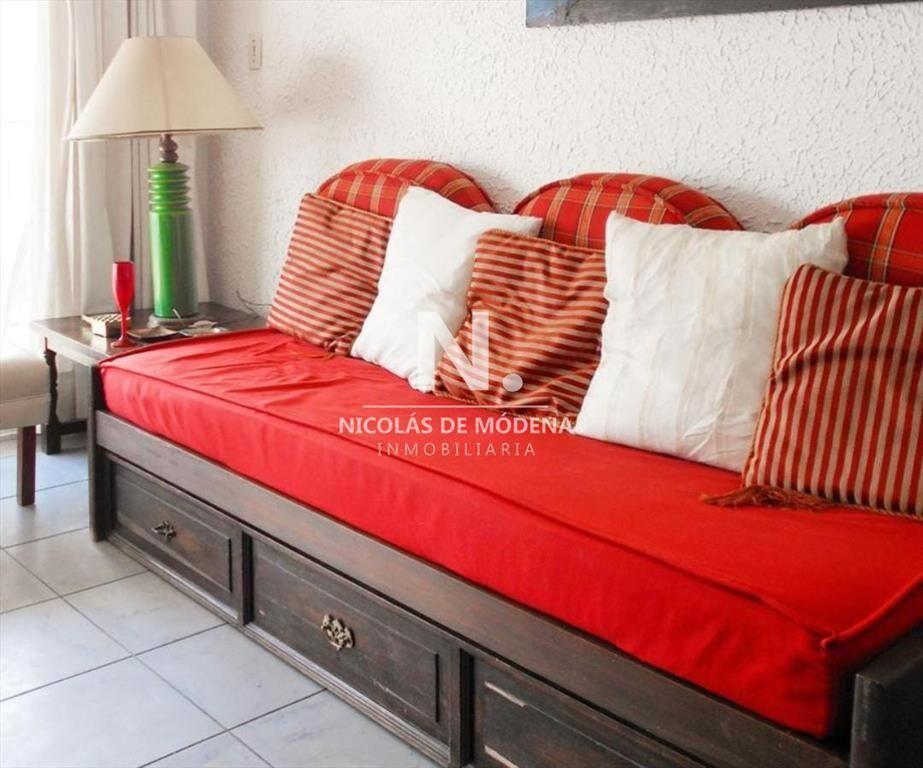 En venta apartamento de 2 dormitorios, en con al