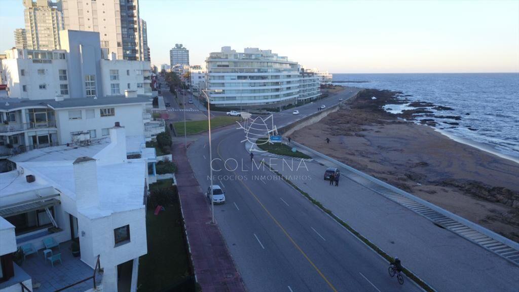 Casa en Peninsula - a metros de la playa de los