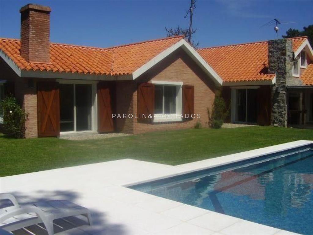 Muy linda casa de 3 dormitorios + piscina en en