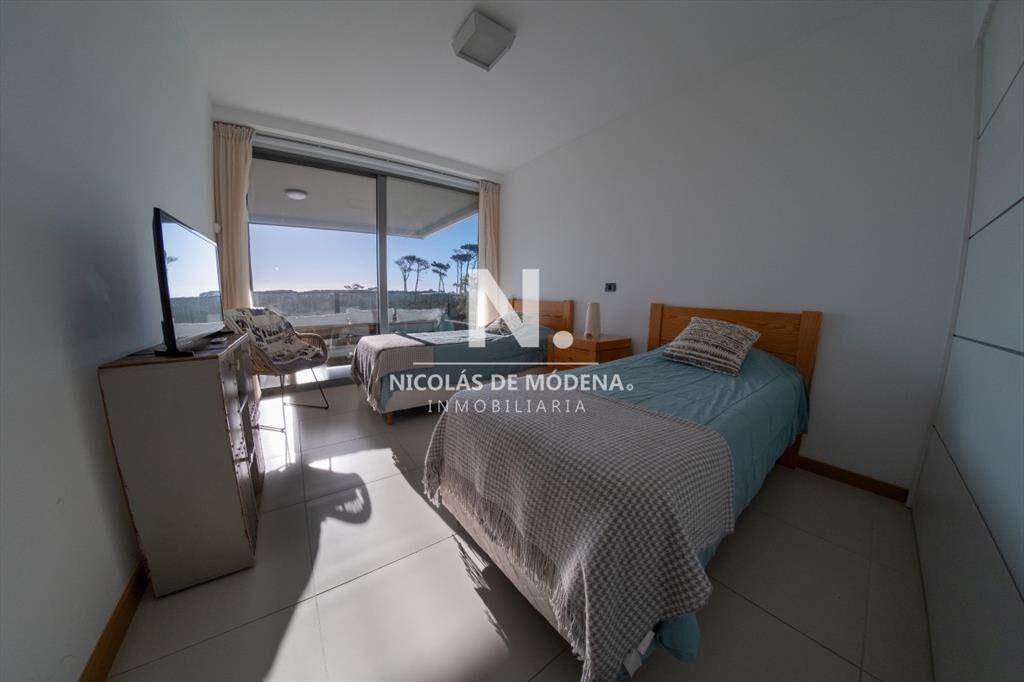 Apartamento en alquiler, 3 dormitorios, Playa Brava, Punta
