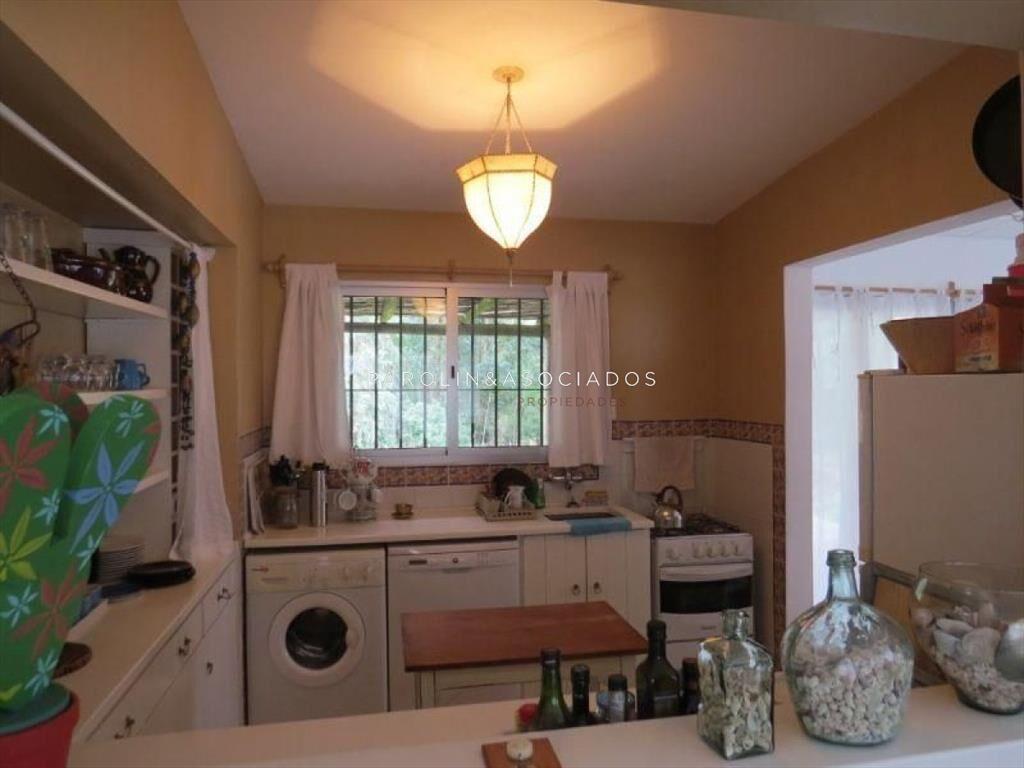 CASA DE 3 DORMITORIOS EN SOLANAS, PUNTA BALLENA