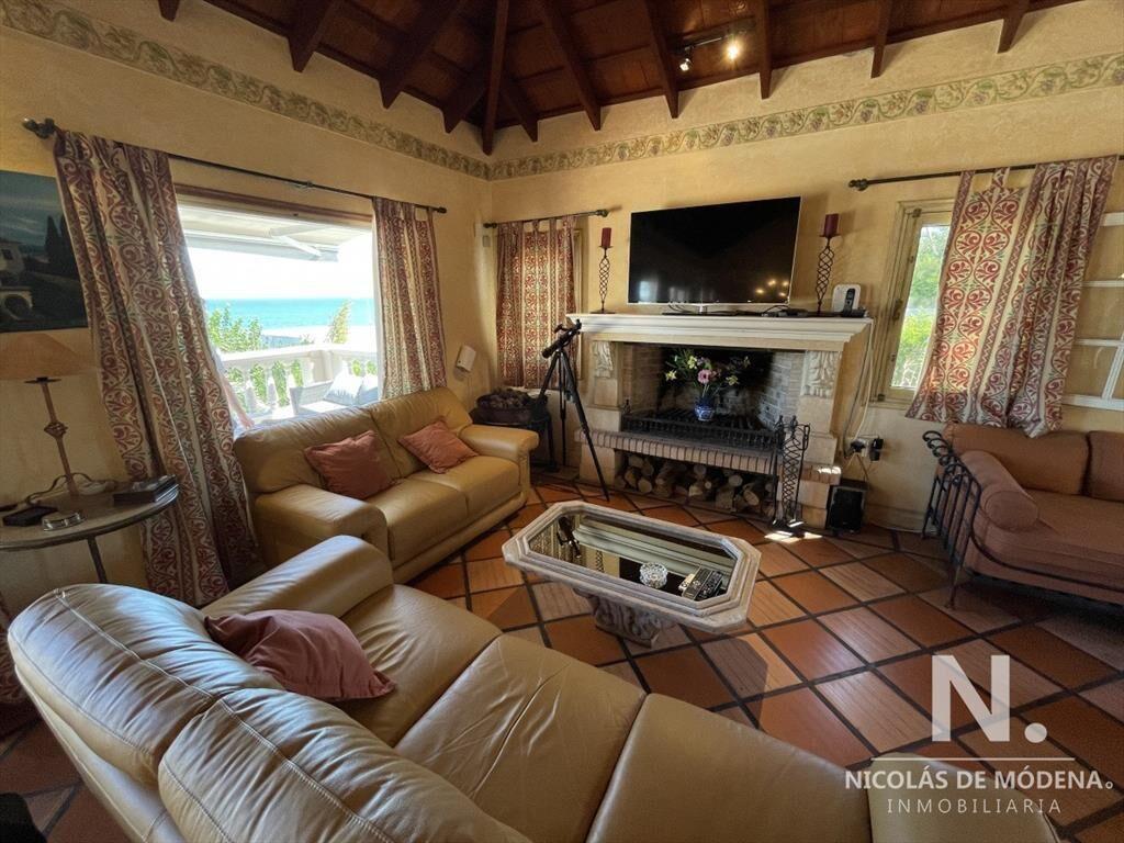 Hermosa casa con vista al mar
