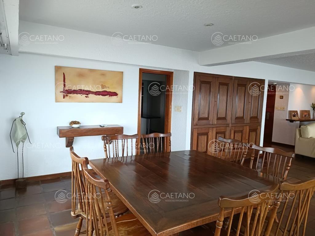 Venta Apartamento 3 Dormitorios y Dependencia,