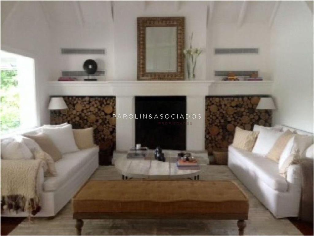 Casa en venta de 4 dormitorios en Golf, Punta del
