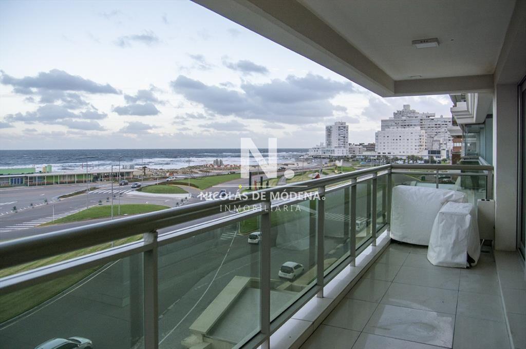 Hermoso departamento en Torre Imperiale, con