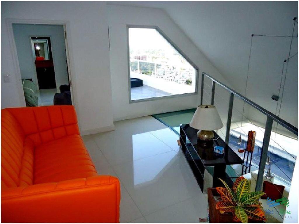 Apartamento en Brava, 3 dormitorios *