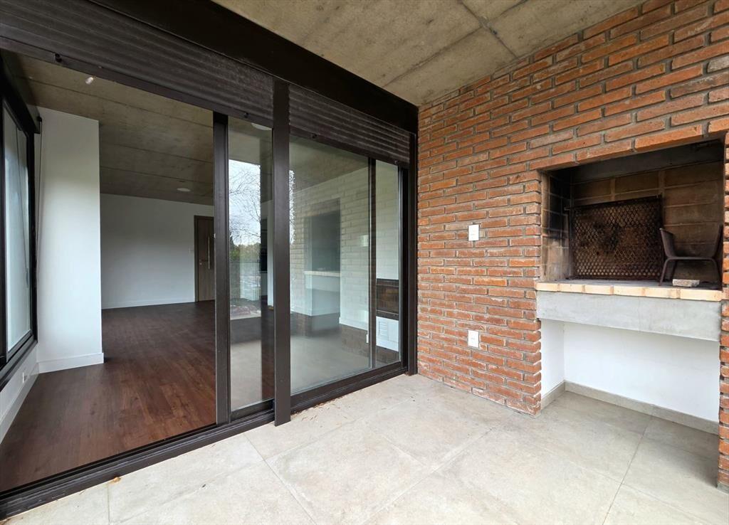 Apartamento 2 Dormitorios, 2 bñs, 2 cocheras, Carrasco No...