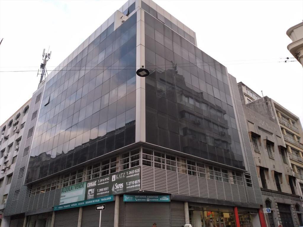 Bartolome Mitre y 25 de Mayo, 162 m2 , gge , nuevo !!