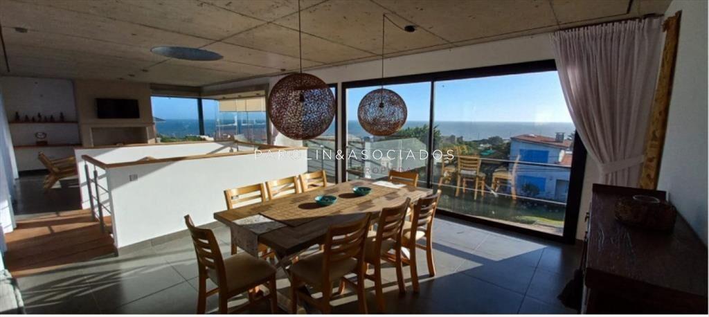Venta de casa 3 dormitorios en el Chorro,