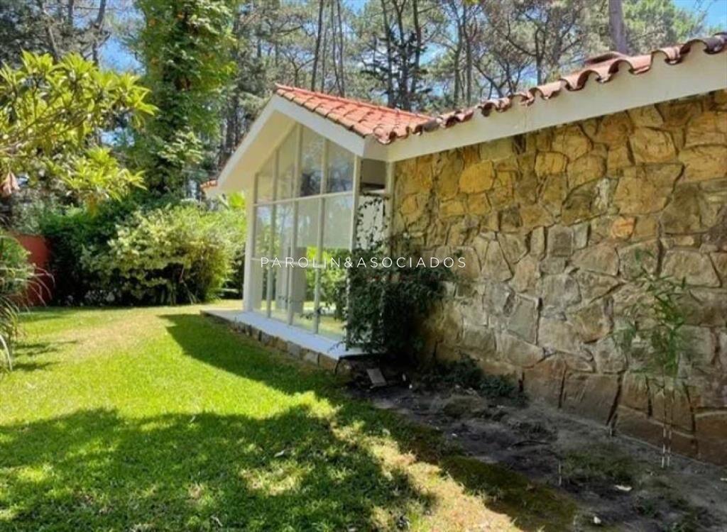 Casa en venta de 5 dormitorios en Mansa, Punta del Este.