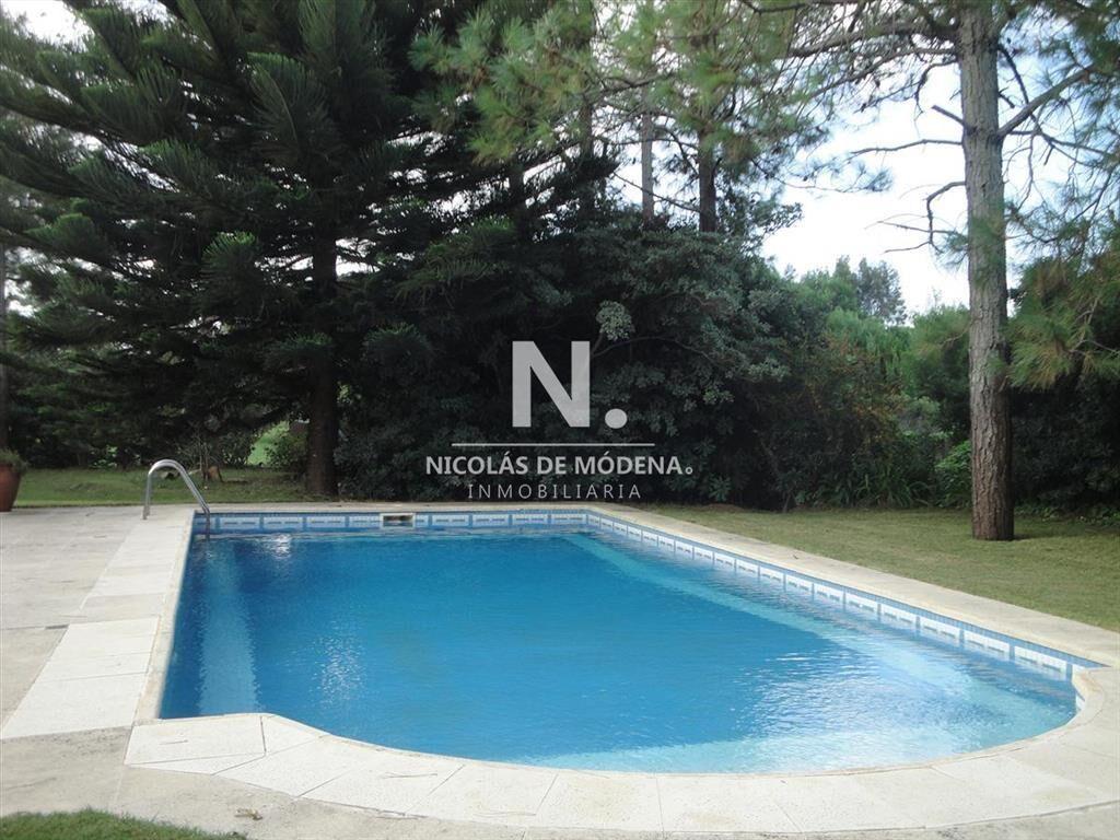 En venta chalet de 3 dormitorios en Brava, Punta