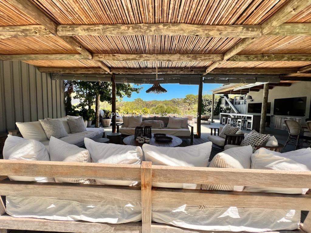 Casa en Venta de 6 Dormitorios en Pinar del Faro,