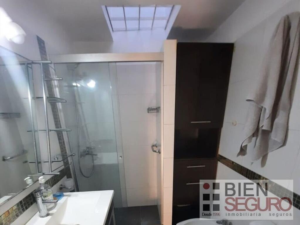 Cómoda casa de 2 plantas en venta en Pocitos