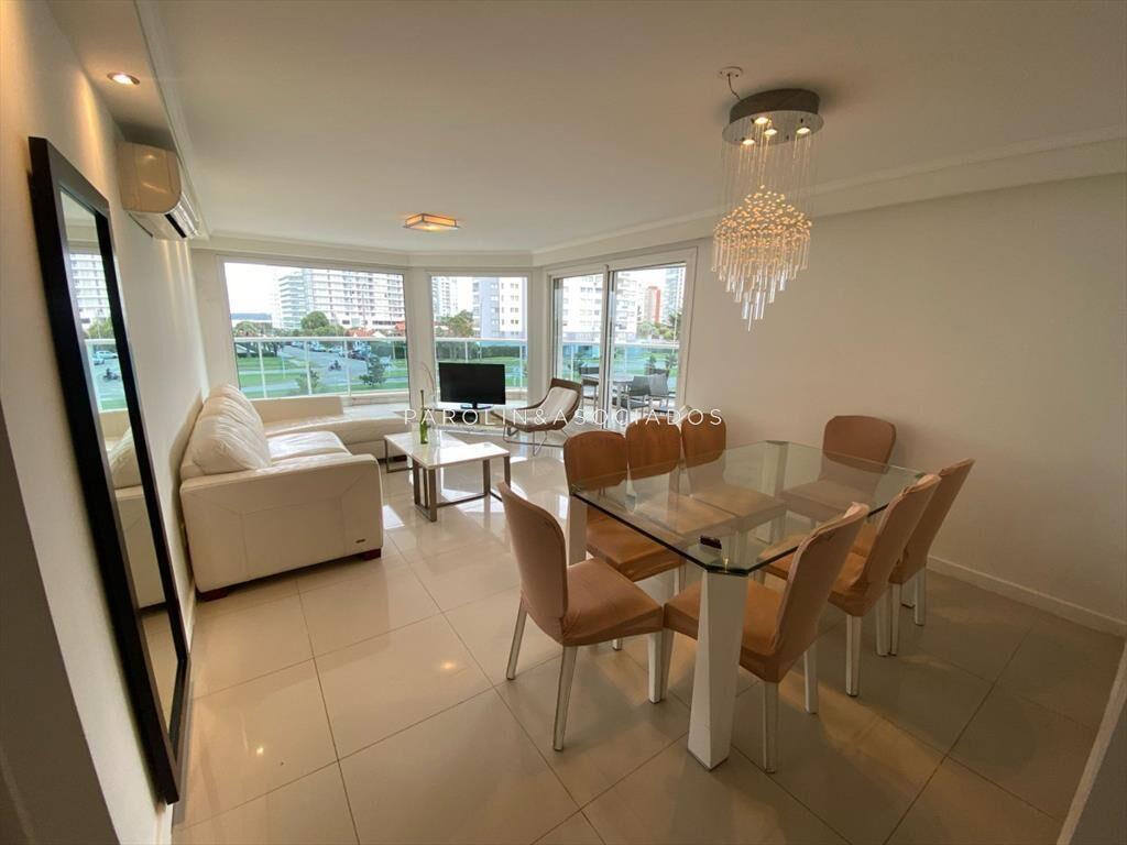 Apartamento en venta de 3 dormitorios en Casino