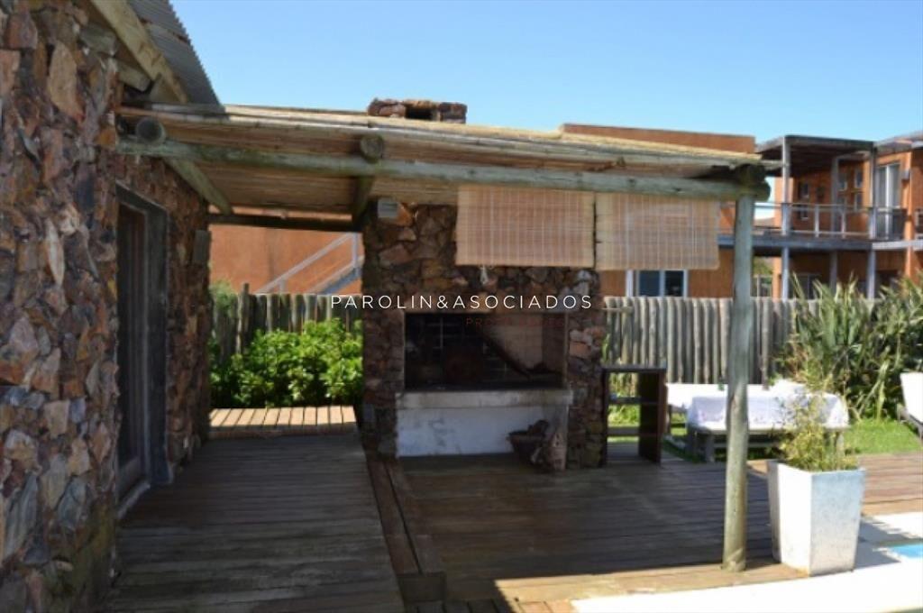 Casa en venta de 4 dormitorios en Montoya, La