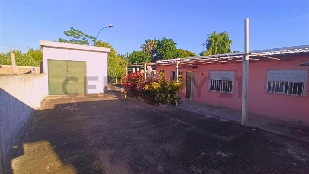 Venta - Permuta | Piedras Blancas | Casa + Monoambiente +...