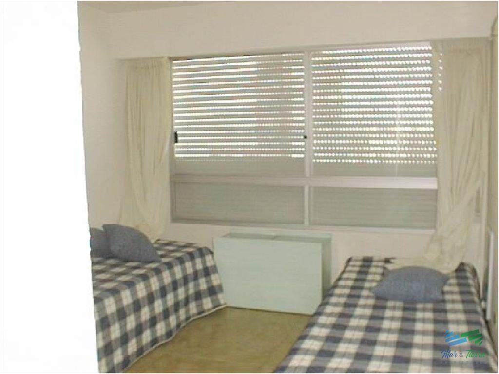Apartamento en piso alto, torre tradicional en