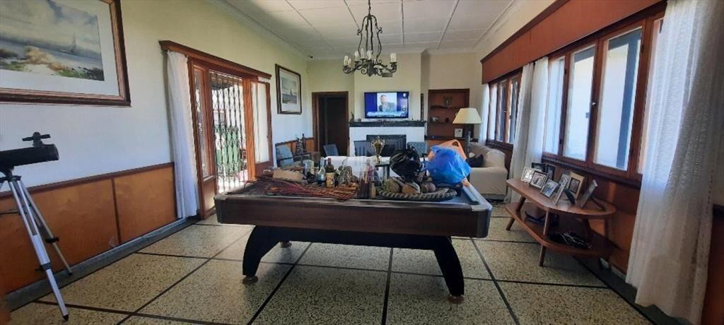 ATLANTIDA - HERMOSO CHALET CON VISTA AL MAR