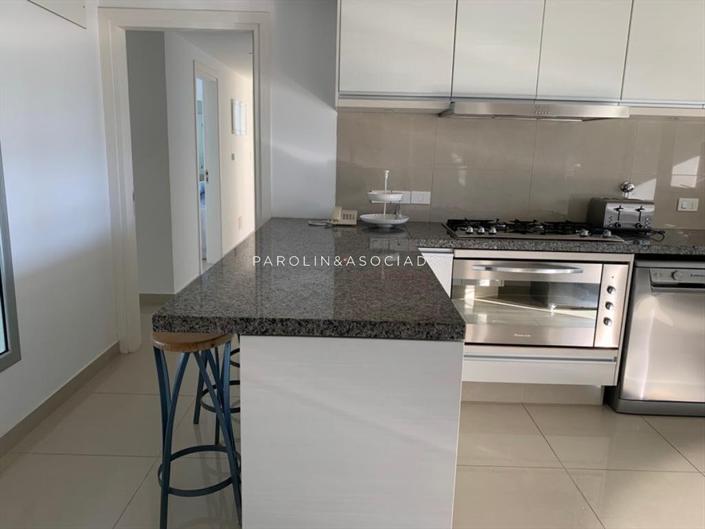 Apartamento en venta de 3 dormitorios en Brava