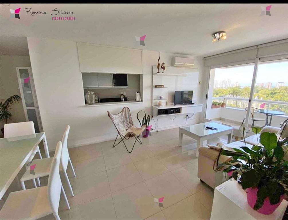 VENTA DE APARTAMENTO DE 2 DORMITORIOS Jardines de