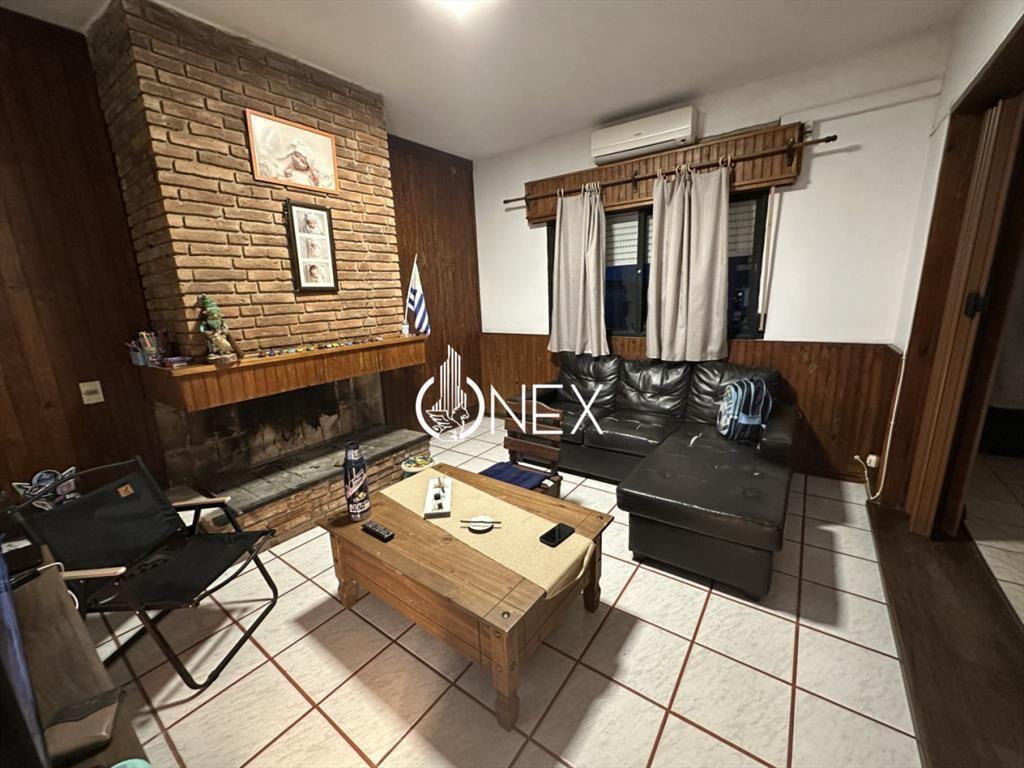 DOS BUENAS PROPIEDADES EN UN PADRON EN VENTA
