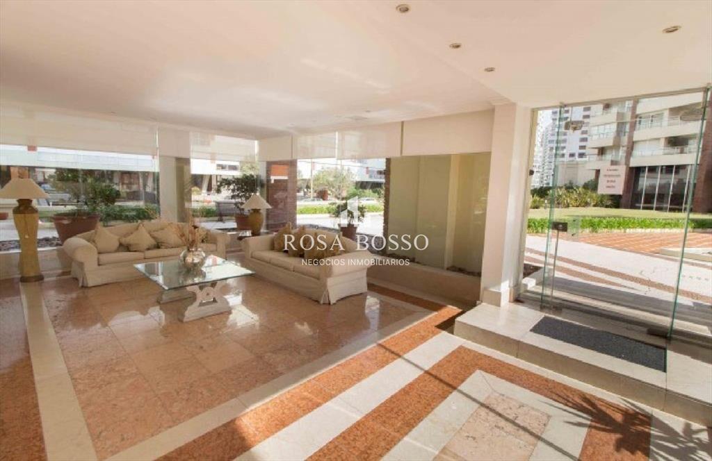 Apartamento en Brava para la venta.
