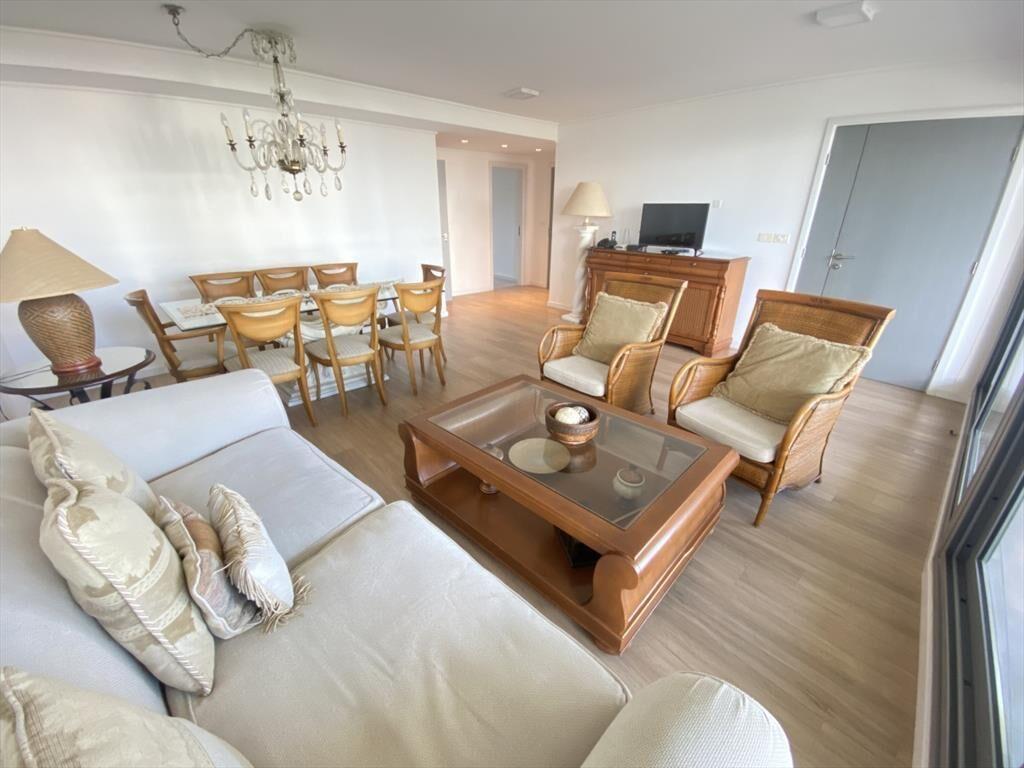 VENTA APARTAMENTO 2 DORMITORIOS EDIFICIO ALEXANDER BOULEVAR