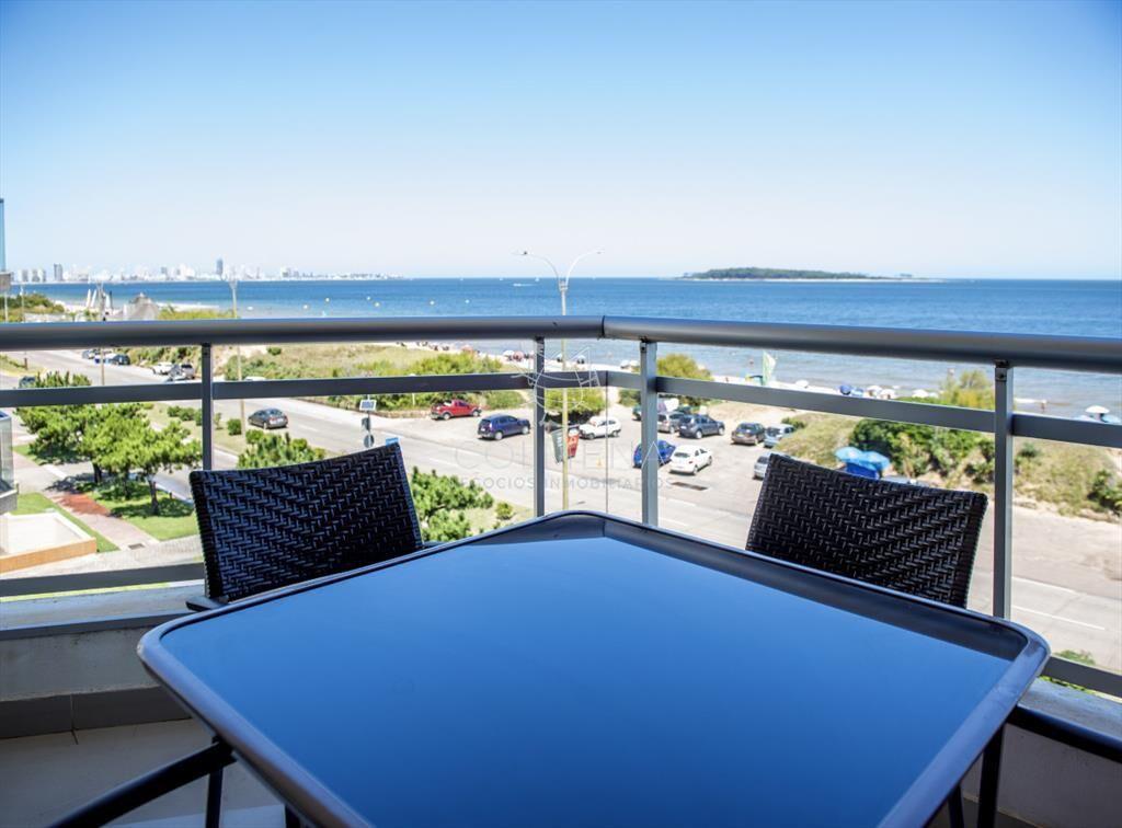 Vende hermoso Penthouse en Playa Mansa con azotea