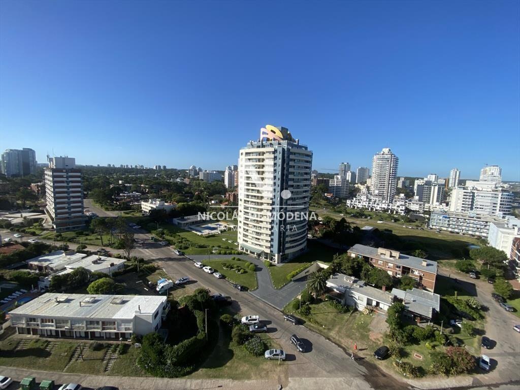 Vende apartamento de 2 dormitorios en Apartamento