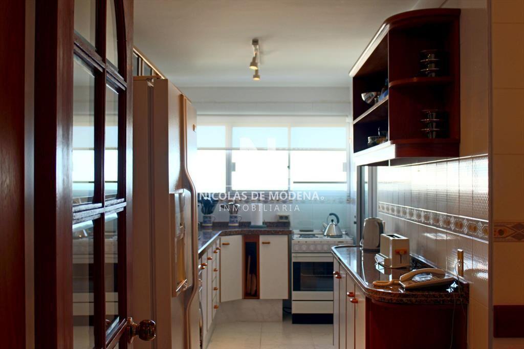 Vende apartamento en Brava, Punta del Este con 3