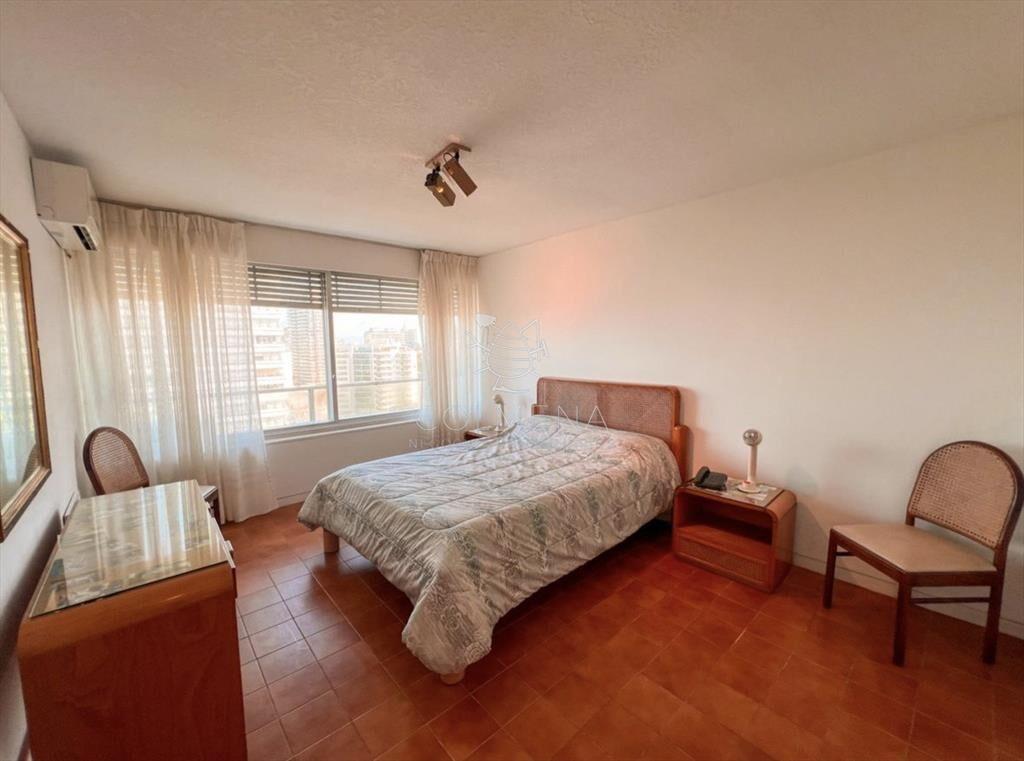 Apartamento en la Brava con vista frente al mar