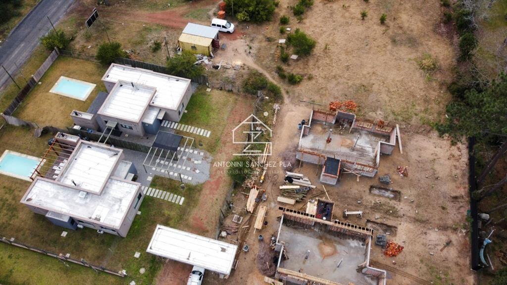 Casa a estrenar en Parque Burnett U$S 325.000