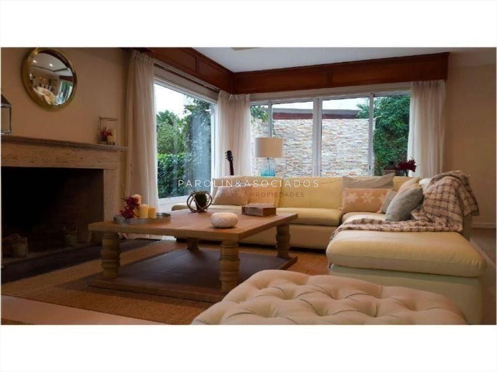 Casa en venta de 5 dormitorios en Mansa, Punta del Este.