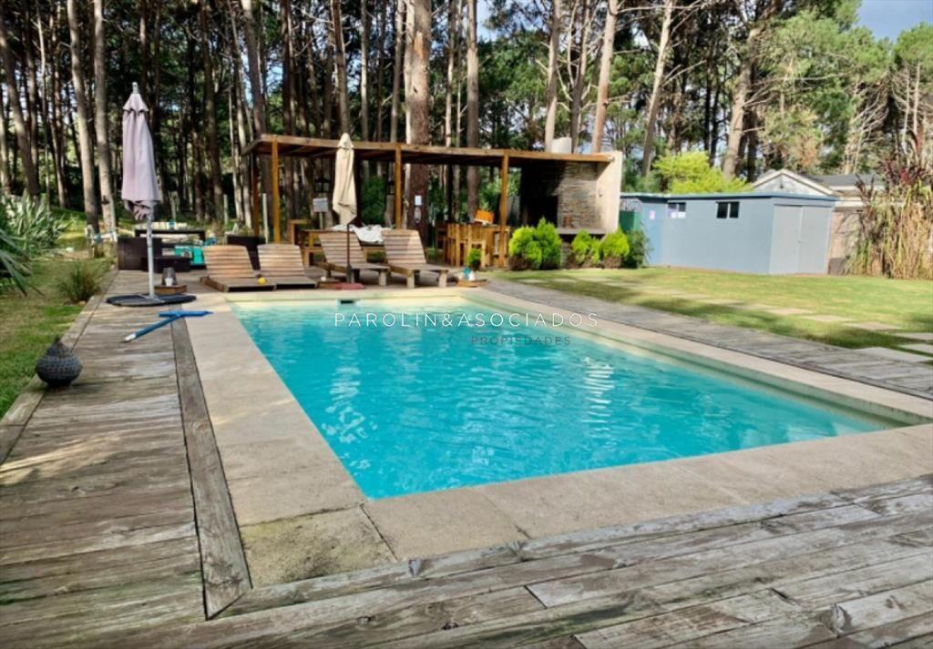 Casa en venta de 4 dormitorios en Montoya, Punta del Este.