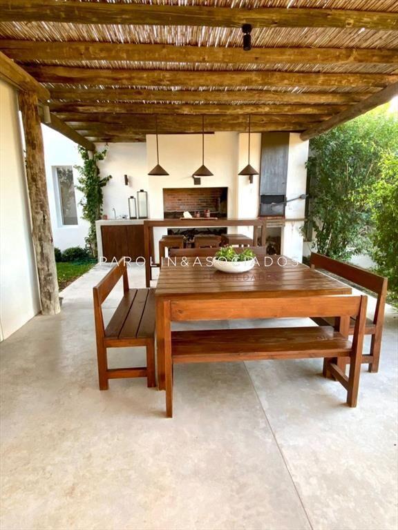 Casa de 4 dormitorios en venta en El Quijote, del