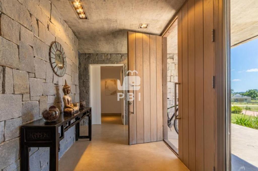 Hermosa casa en venta en barrio Privado - Ref : PBI13813