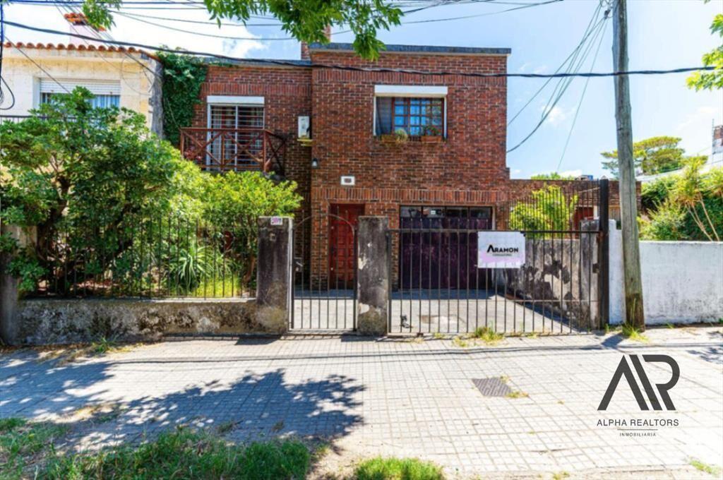 Casa en Venta 4 Dormitorios La Blanqueada | Cochera | Pa...