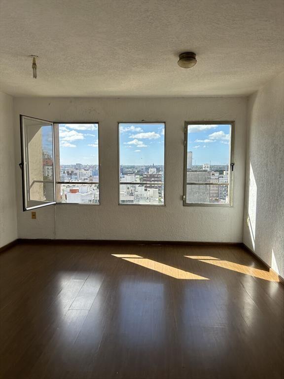 VENTA APARTAMENTO 1 DORMITORIO MERCEDES Y EJIDO CON RENTA