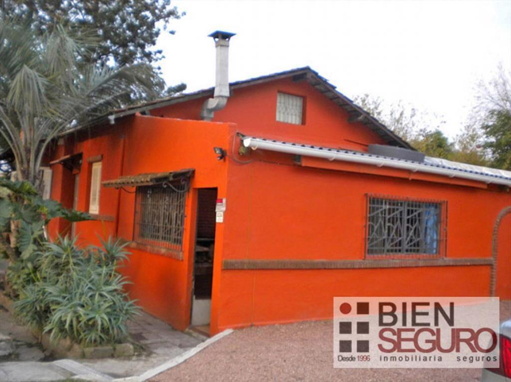 Casa padrón único, con 6858m2 de terreno, en venta en Peñar