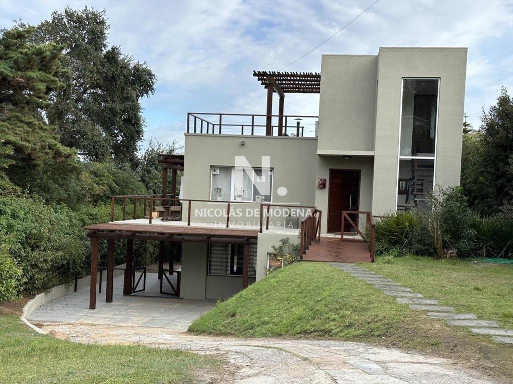 Venta casa con vista al mar. Punta Ballena ,